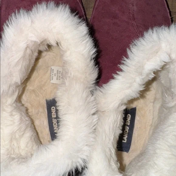 Lands' End Women's Burgundy Suede Slippers with Faux Fur-size 8 - Picture 6 of 10